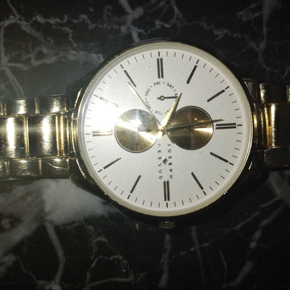 Joseph Abboud Watch - Picture 3 of 5